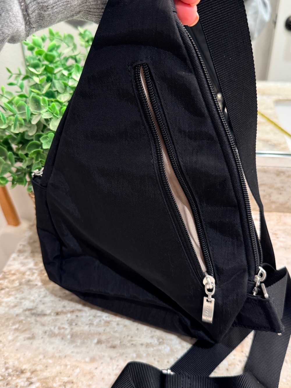 Baggallini Black Sling Belt Bag with Front Zip Pocket - Picture 3 of 5